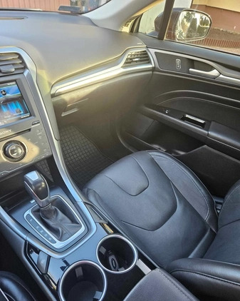 Ford Fusion cena 44000 przebieg: 149000, rok produkcji 2013 z Toruń małe 596
